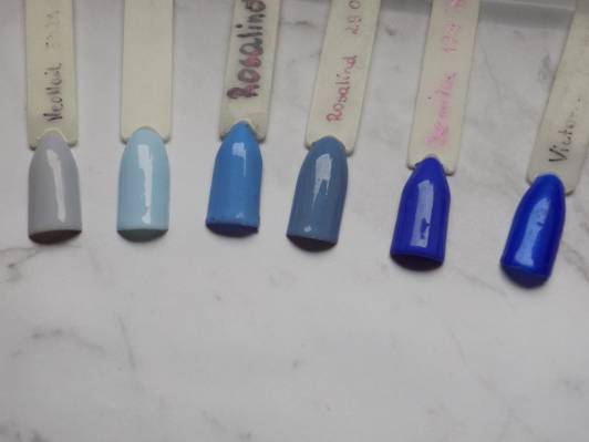 kosmetyki lakiery hybrydowe blue