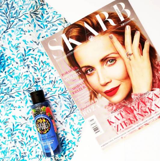 Farmona Gruboziarnisty peeling do ciała, Malina, Jeżyna