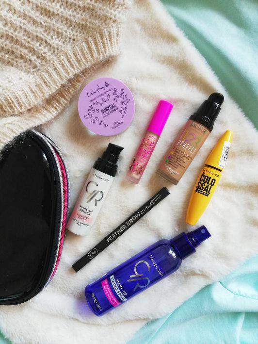 Kosmetyczka na wyjazd