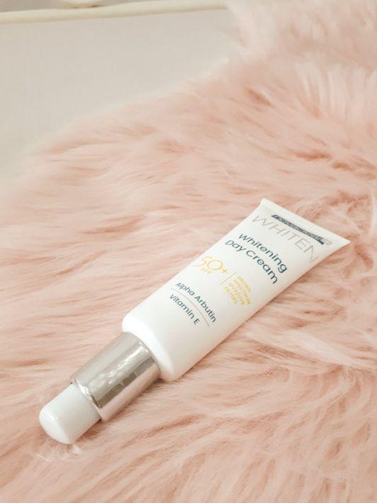 Novaclear Whiten, krem wybielający na dzień redukujący przebarwienia SPF 50+