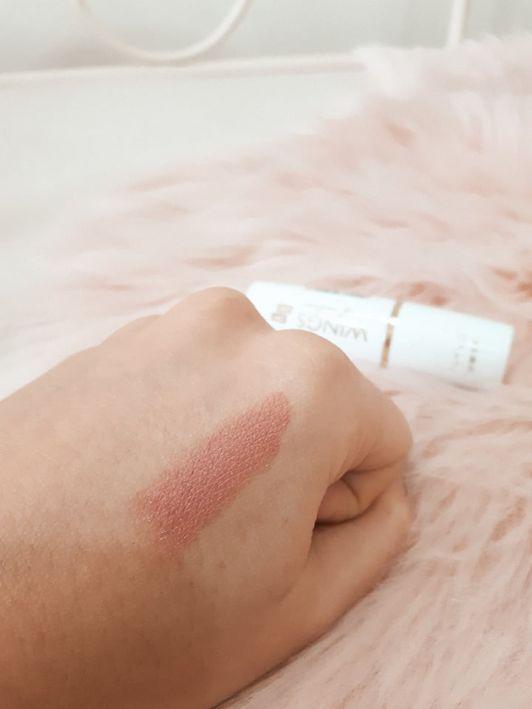 AA Wings of Color, Pomadka do ust, Creme 18, wizaż.pl