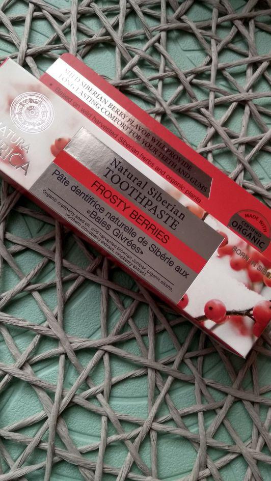 Pasta do zębów, natura siberica, frosty berries
