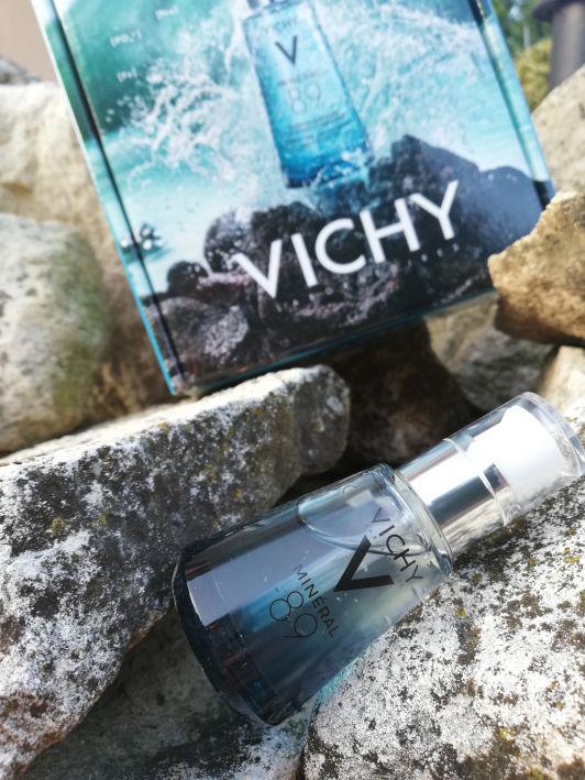 VICHY Laboratoires MINÉRAL 89, Booster nawilżająco-wzmacniający 