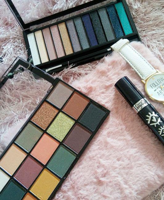 Makeup Revolution Paleta cieni, Re-Loaded, Iconic Division