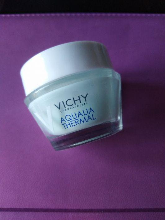 VICHY Laboratoires Aqualia Thermal, Extra Sensitive, Krem do twarzy, Nawilżająco kojący do bardzo wrażliwej skóry