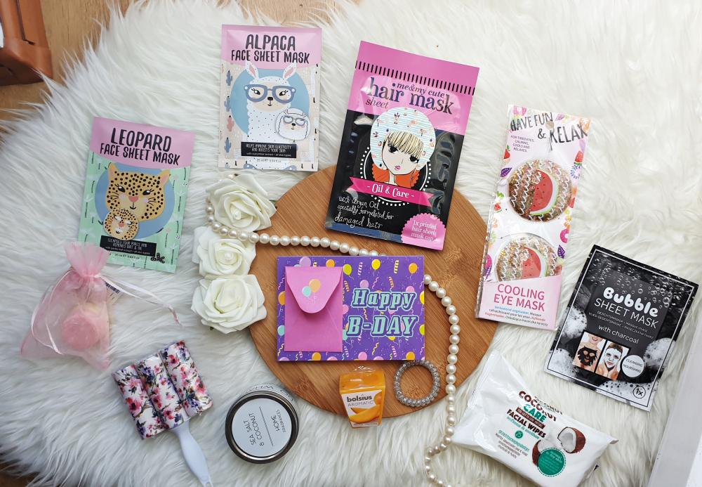 ✩ Kalendarz urodzinowy Clouders ✩