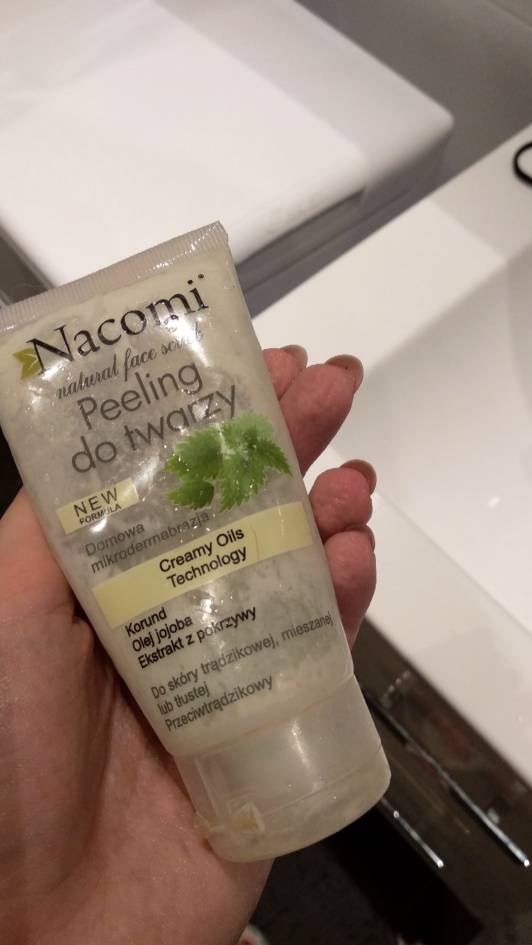 Nacomi naturalny peeling do twarzy, cera trądzikowa