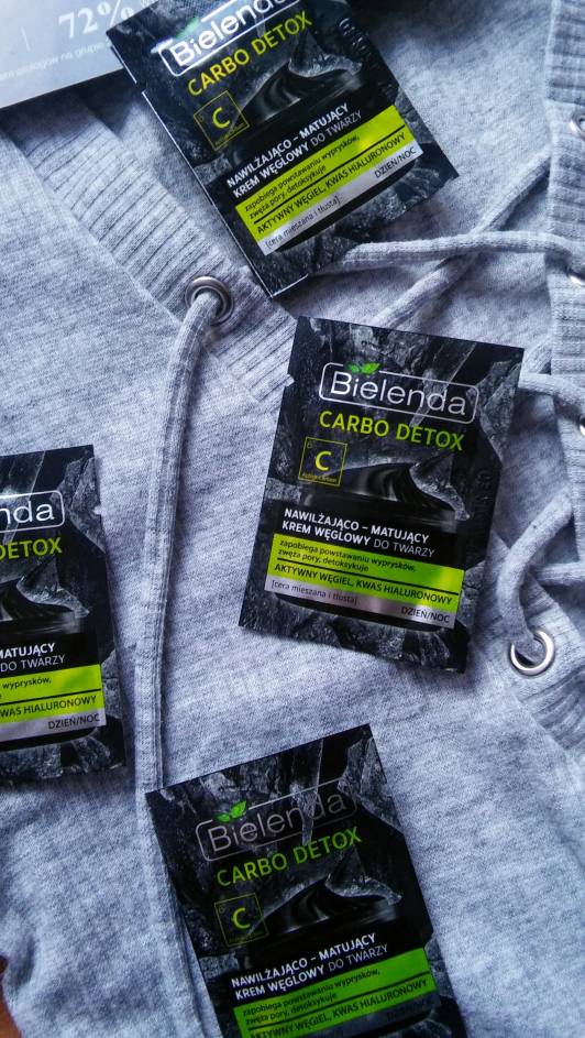 Bielenda - Carbo Detox, Krem węglowy do twarzy, nawilżająco-matujący