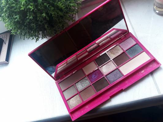Makeup Revolution Paleta cieni, Chocolate Love