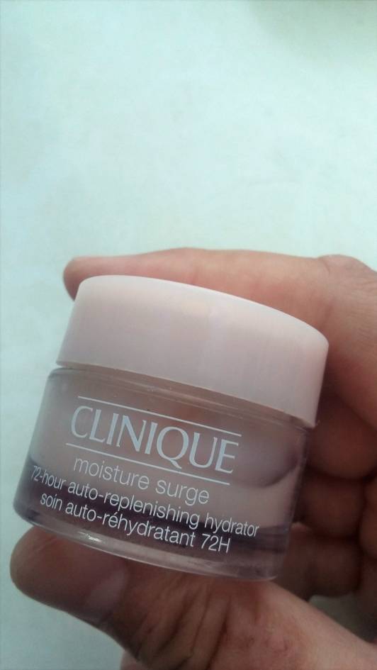 Clinique Moisure Surge, krem na dzień