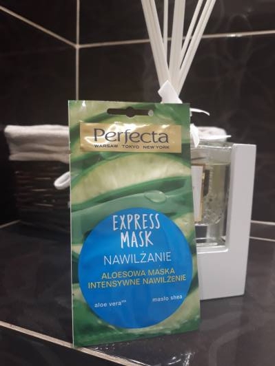 Express Mask Nawilżenie, maseczka z aloesem
