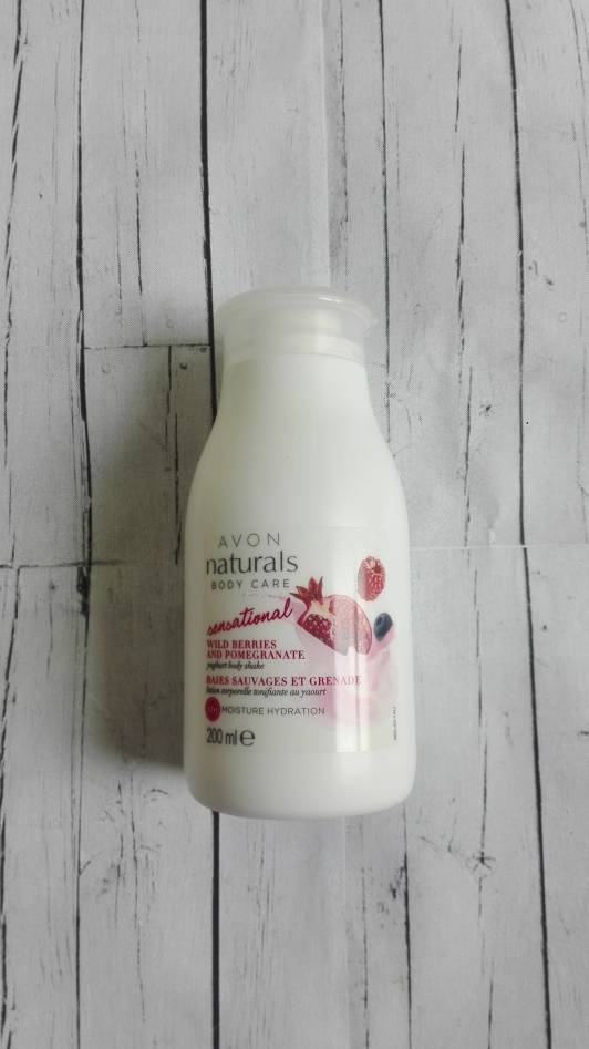 Avon Nawilżający balsam jogurtowy do ciała