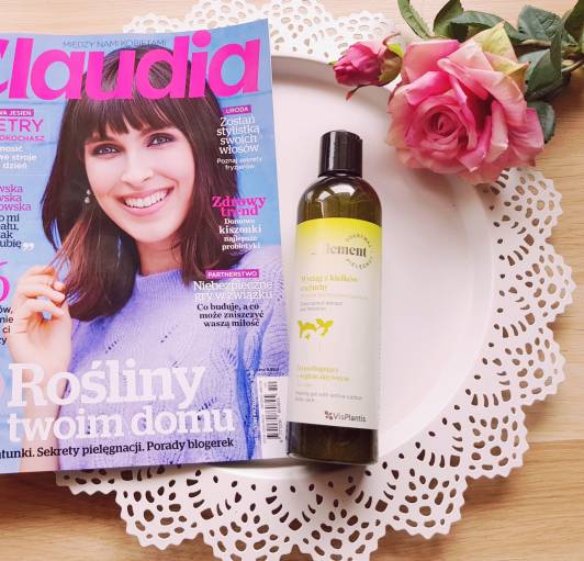 Element żel peelingujący z węglem aktywnym