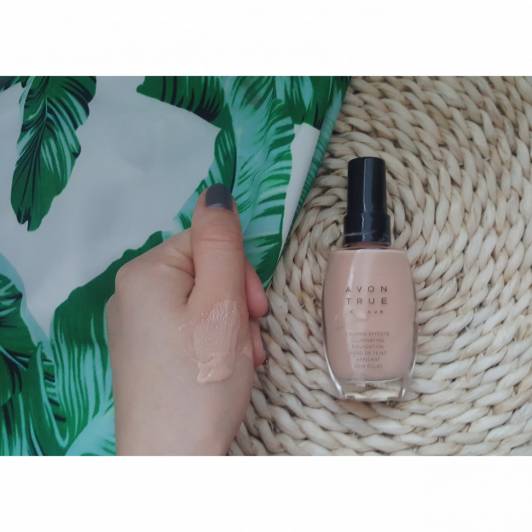 Podkład rozświetlająco-antystresowy