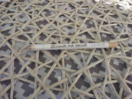 Kredka do oczu lovely