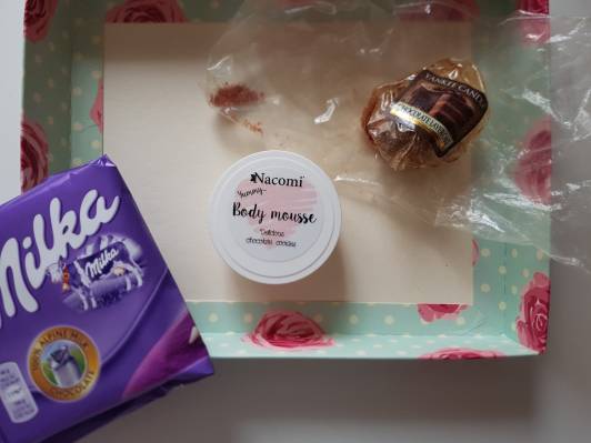 Nacomi Mus do ciała, czekoladowe ciastko