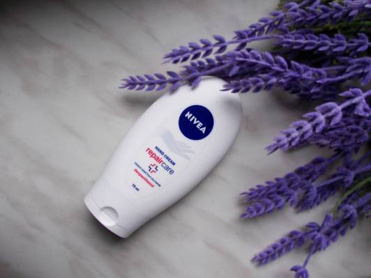 Nivea Repair Care,regenerujący krem do rąk z depantenolem