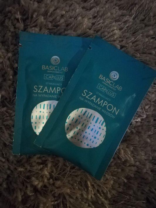BasicLab Dermocosmetics Capillus, Szampon na wypadanie włosów