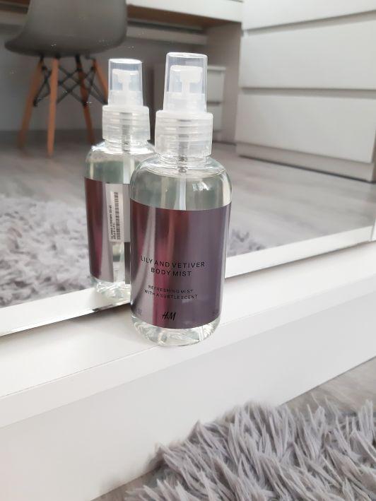 H&M Mgiełka do ciała, Lily and Vetiver