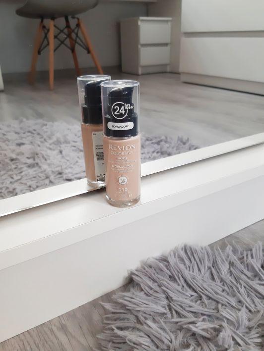 Revlon Colorstay, podkład do cery normalnej/suchej, 110 Ivory