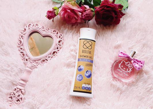 Biolove Żel pod prysznic, Borówka