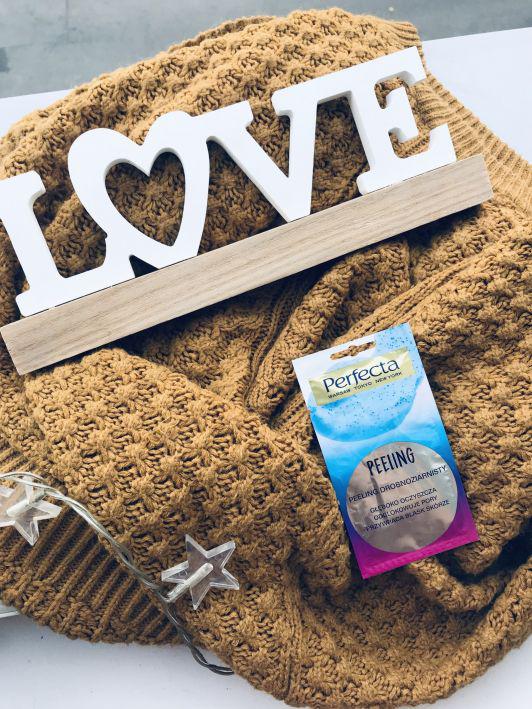 Perfecta Peeling do twarzy, Drobnoziarnisty, Głęboko oczyszcza, Odblokowuje pory, Przywraca blask skórze