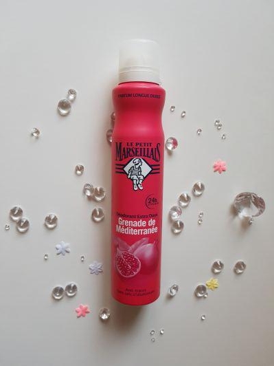 Le Petit Marseillais Antyperspirant w sprayu, Granat