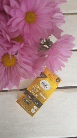 Essential Daily Care Złota maseczka peel-off z kolagenem 