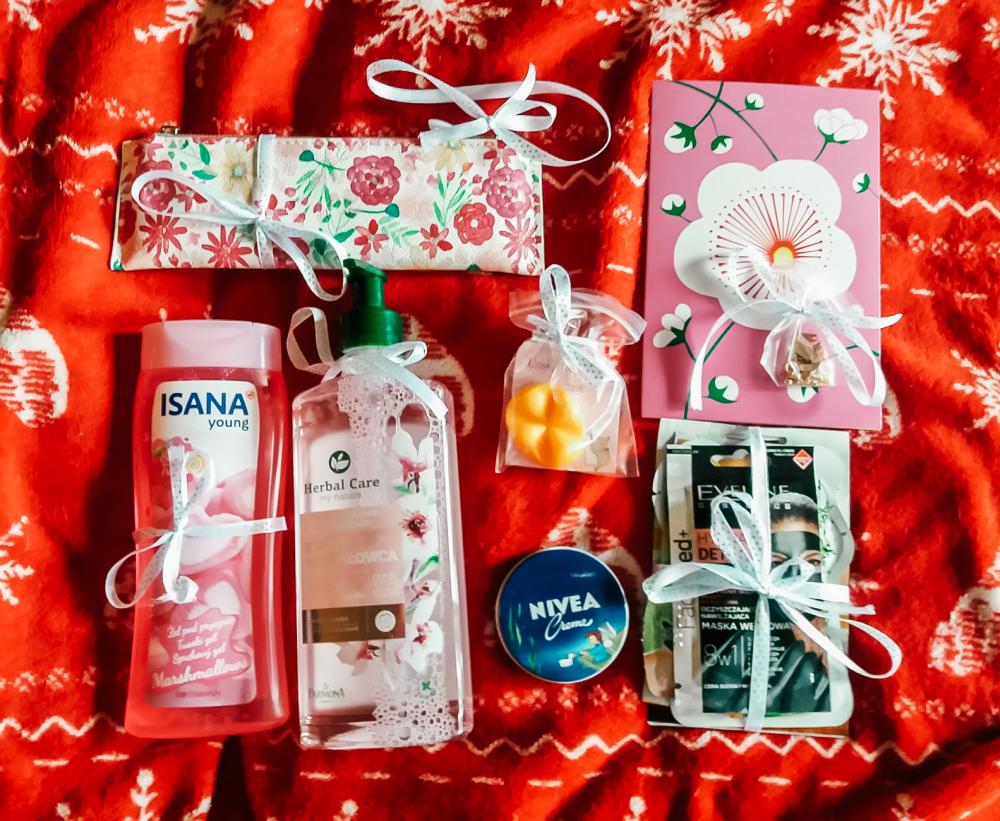 ✩ Kalendarz urodzinowy Clouders ✩