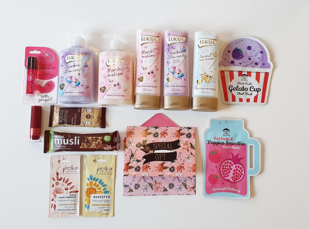 ✩ Kalendarz urodzinowy Clouders ✩