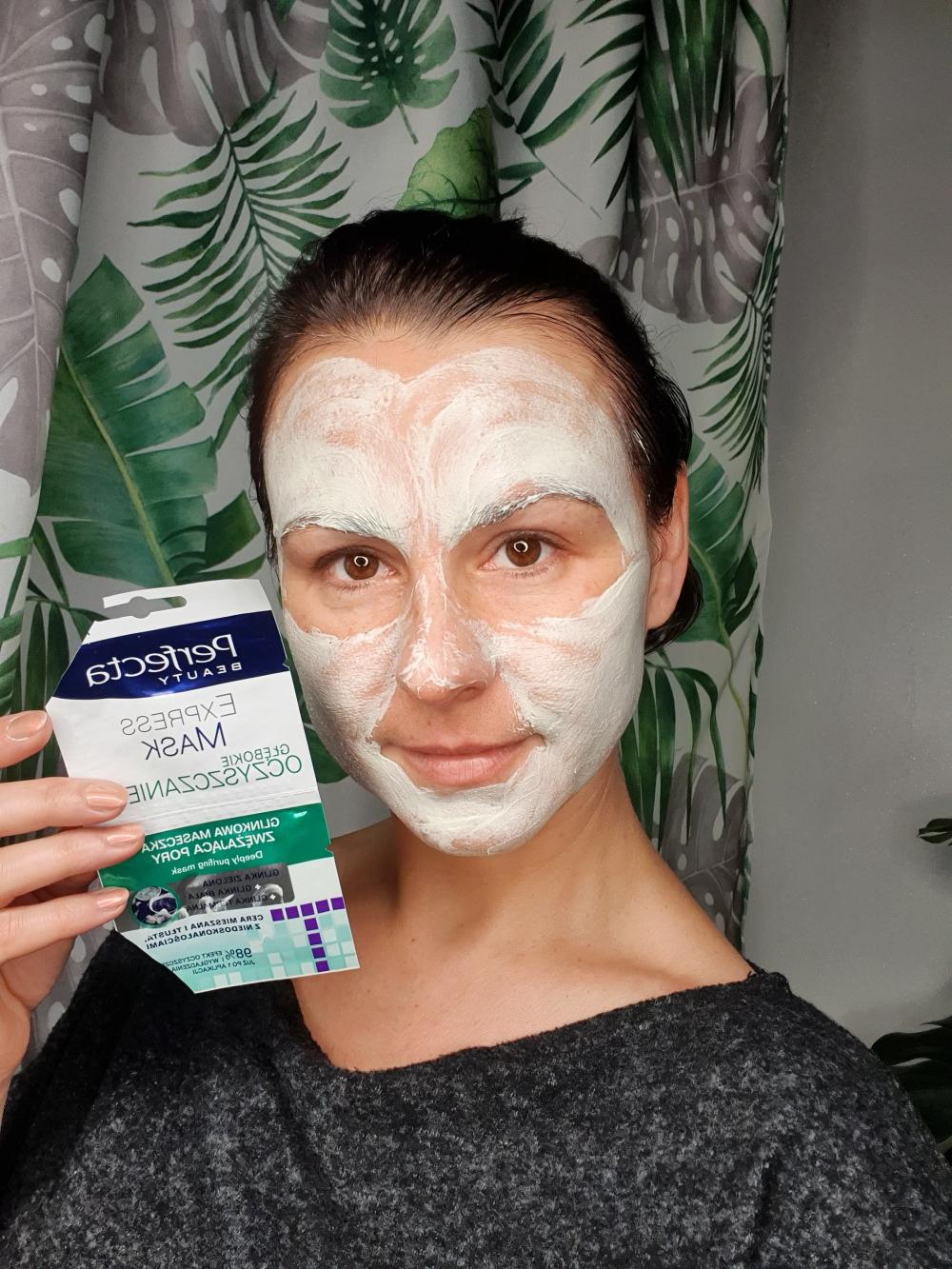 akcja denkowanie! grudzień - kosmetyki w świątecznych opakowaniach i świątecznych kolorach 🎄❄️⛄🎀🎁🎅