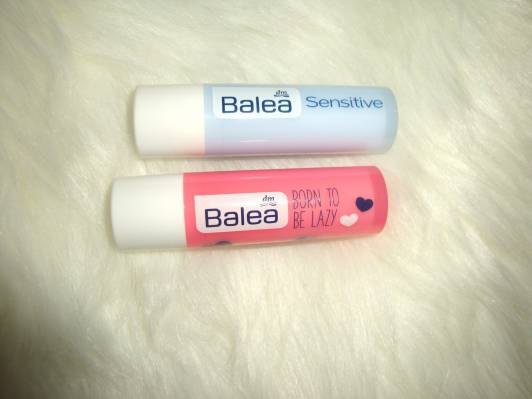 kosmetyki blyszczyki szminki pomadki balea