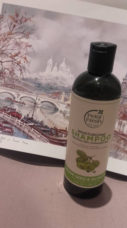 Petal Fresh nawilżający szampon do włosów, pestki winogron i oliwki