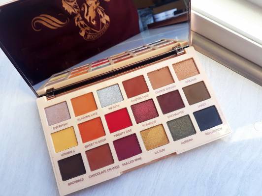 Makeup Revolution Soph X, paleta 24 cieni do powiek
