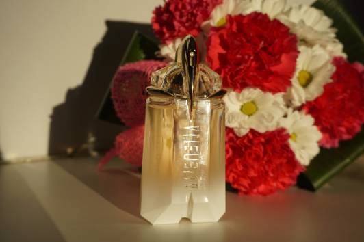 Alien Eau Extraordinaire perfumy