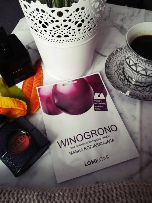 LOMI LOMI Maska do twarzy w płacie, Rozjaśniająca, Winogrono