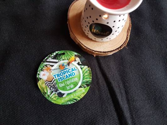 Marion Tropical Island, Scrub do twarzy, Kiwi