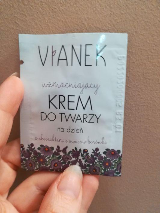 Vianek Wzmacniający Krem do twarzy na dzień z ekstraktem z borówek