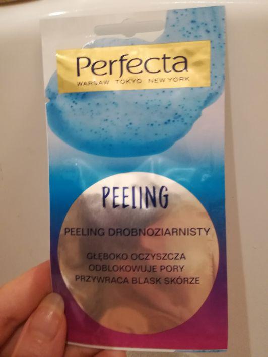 Perfecta Peeling do twarzy, Drobnoziarnisty, Głęboko oczyszcza, Odblokowuje pory, Przywraca blask skórze