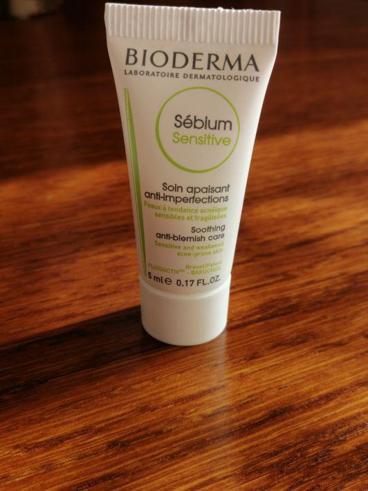 Bioderma Sébium Sensitive, Krem do twarzy, Łagodzący, przeciwtrądzikowy