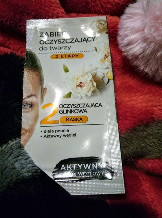 BeBeauty Care, Zabieg oczyszczający do twarzy, 2 etapy delikatnie złuszczający peeling + oczyszczająca glinkowa maska