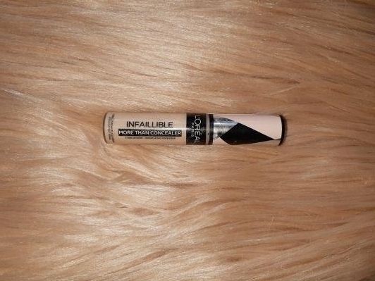L'Oréal Infallible, More Than Concealer, Korektor do twarzy i pod oczy, nr 322 Ivory