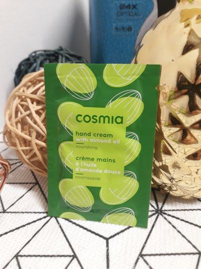 Cosmia Krem do rąk, Odżywiający, Z olejkiem z migdałów