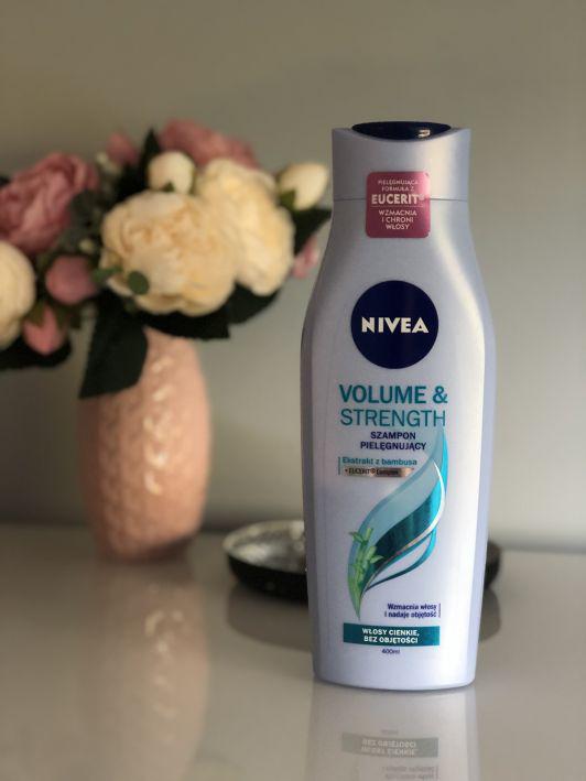Nivea Volume & Strenght Szampon pielęgnujący do włosów cienkich
