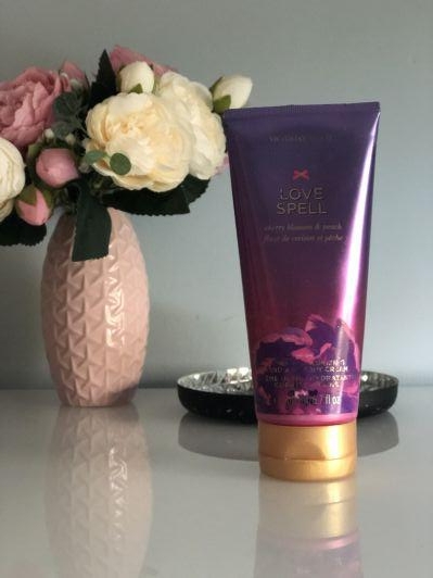Victoria's Secret Lotion do ciała, Love Spell