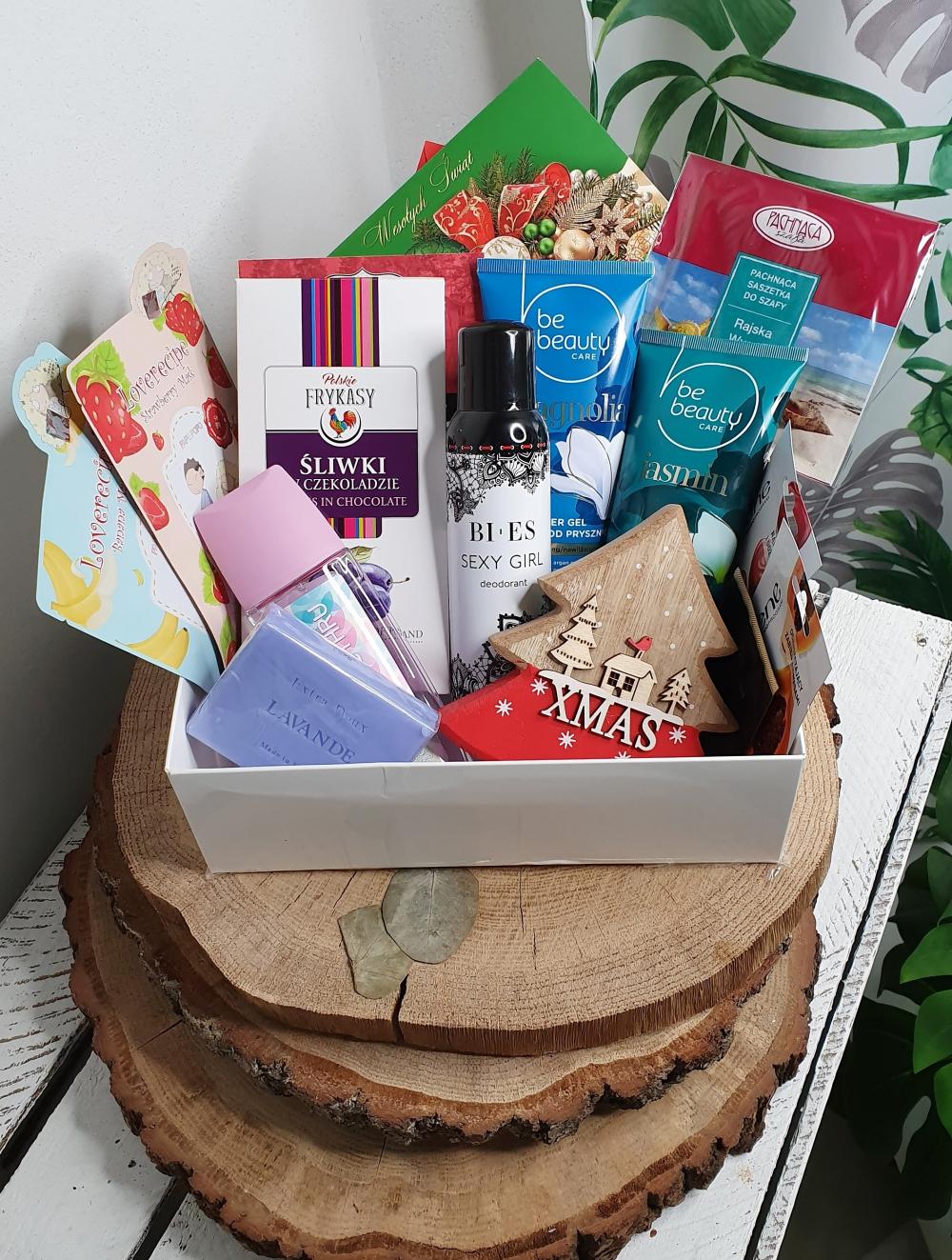 ✩ Kalendarz urodzinowy Clouders ✩