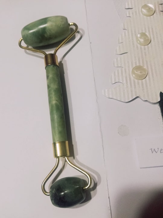 Jadeitowy roller za 8 zł w Klubie shoppingowym Ofeminin