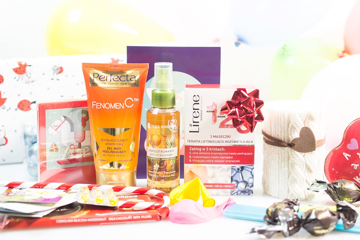 ✩ Kalendarz urodzinowy Clouders ✩