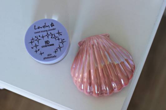 Lovely Skin Kissing Powder Skin Photoready, HD Loose Powder, Puder mineralny matujący