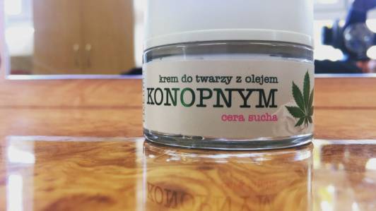 Efektima krem do twarzy  z olejkiem konopnym